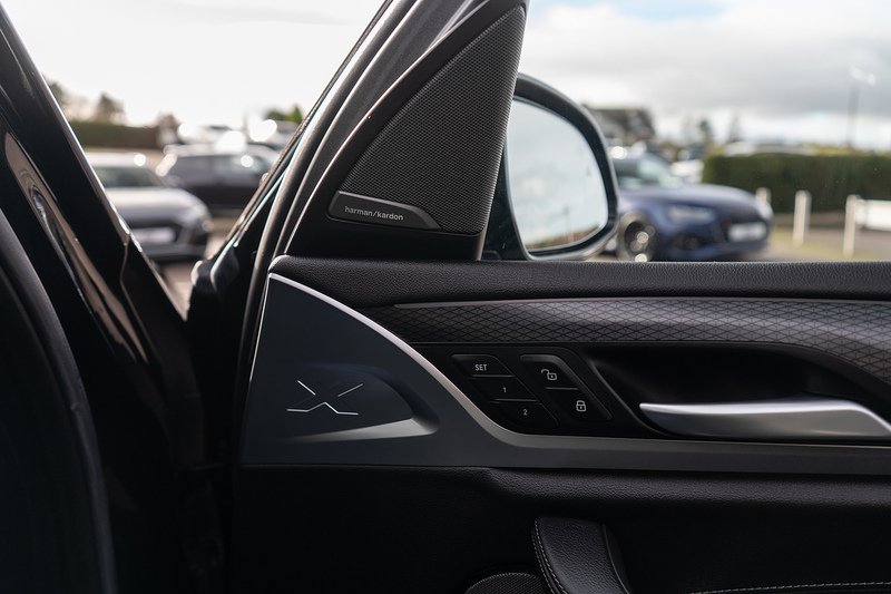 BMW X3 20d MHT M Sport - U5215