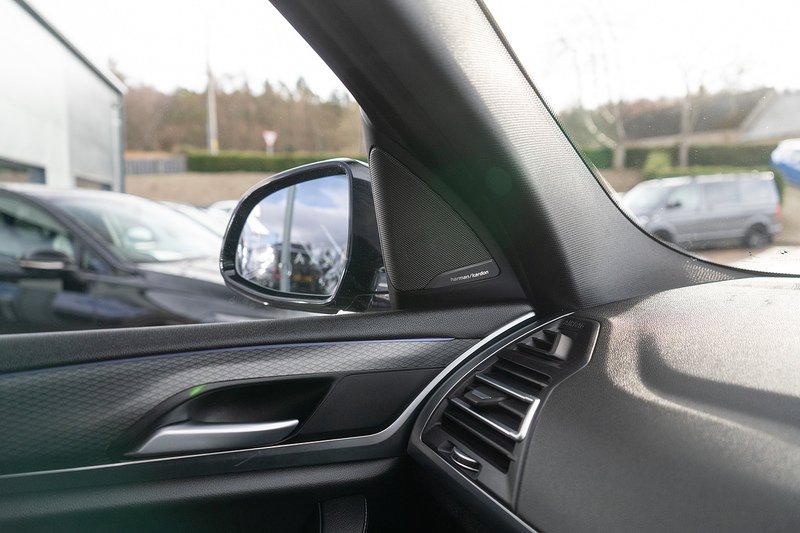 BMW X3 20d MHT M Sport - U5215