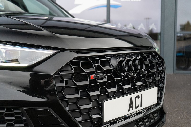 Audi RS Q3 TFSI Audi Sport Edition - U5219