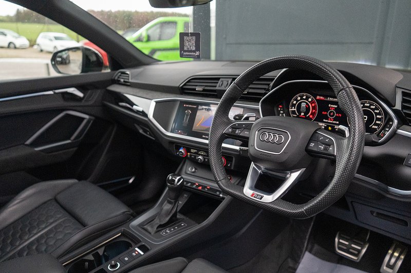 Audi RS Q3 TFSI Audi Sport Edition - U5219