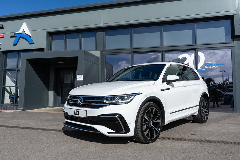 Volkswagen Tiguan TSI R-Line - U5230