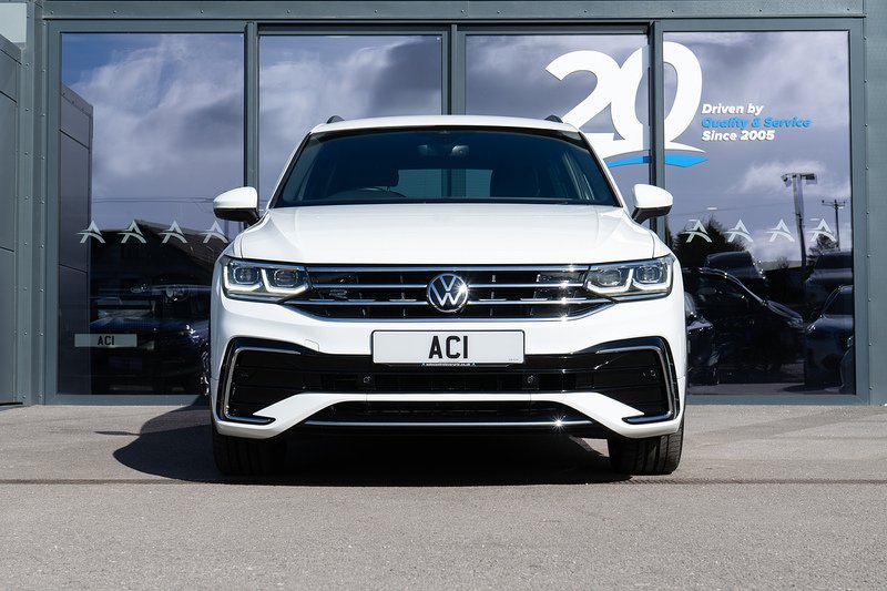 Volkswagen Tiguan TSI R-Line - U5230
