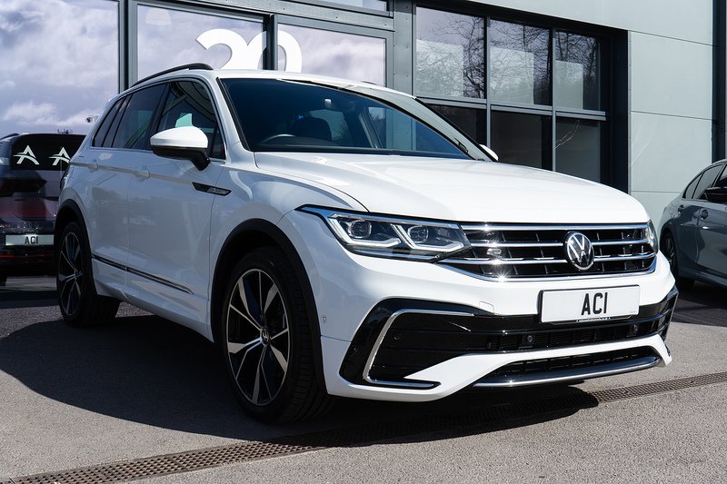 Volkswagen Tiguan TSI R-Line - U5230