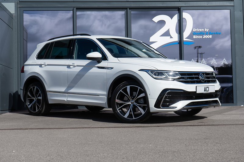 Volkswagen Tiguan TSI R-Line - U5230