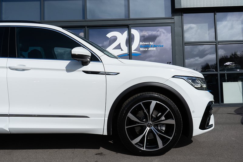 Volkswagen Tiguan TSI R-Line - U5230