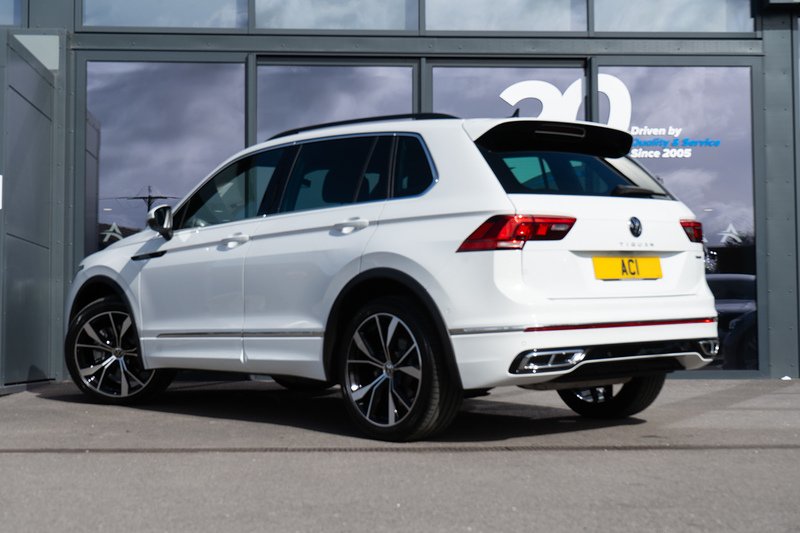 Volkswagen Tiguan TSI R-Line - U5230