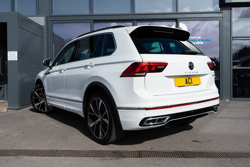 Volkswagen Tiguan TSI R-Line - U5230