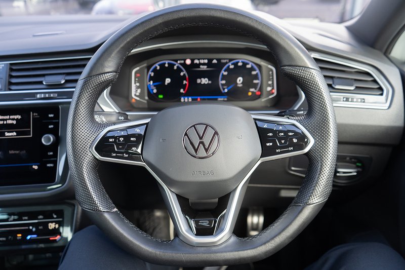 Volkswagen Tiguan TSI R-Line - U5230