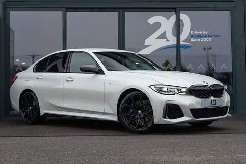 BMW 3 Series 4.4i V8 Competition Saloon 4dr Petrol Steptronic xDrive Euro 6 (s/s) (625 ps)