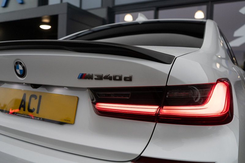 BMW 3 Series M340d MHT - U5233