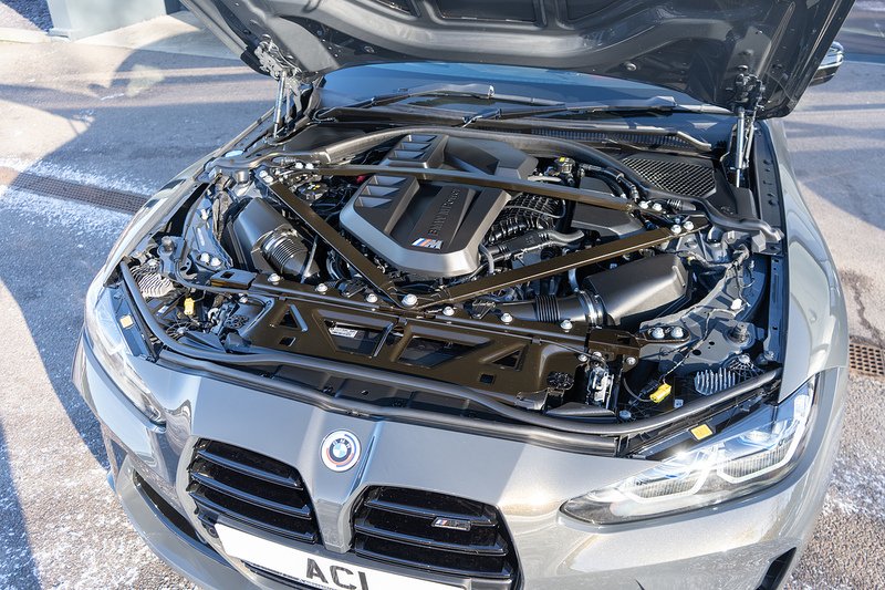 BMW M3 BiTurbo Competition - U5235