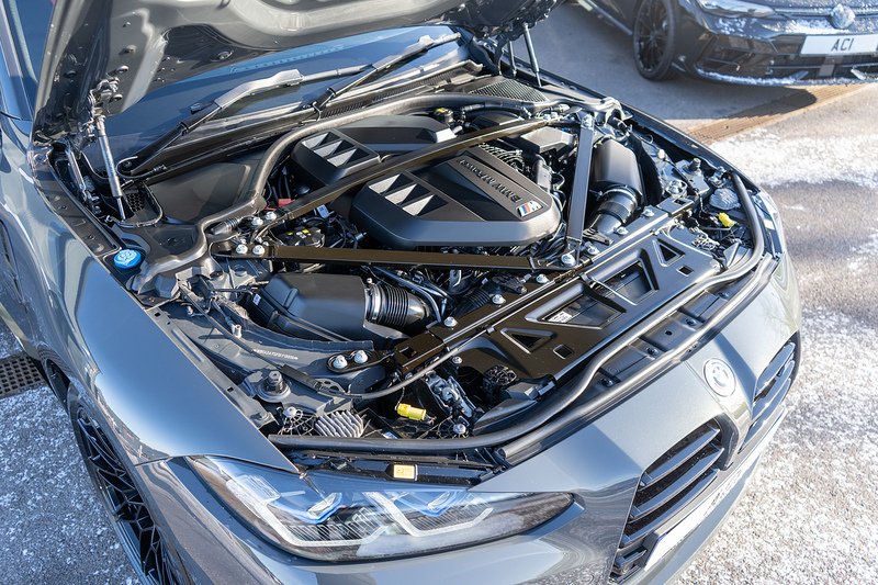 BMW M3 BiTurbo Competition - U5235