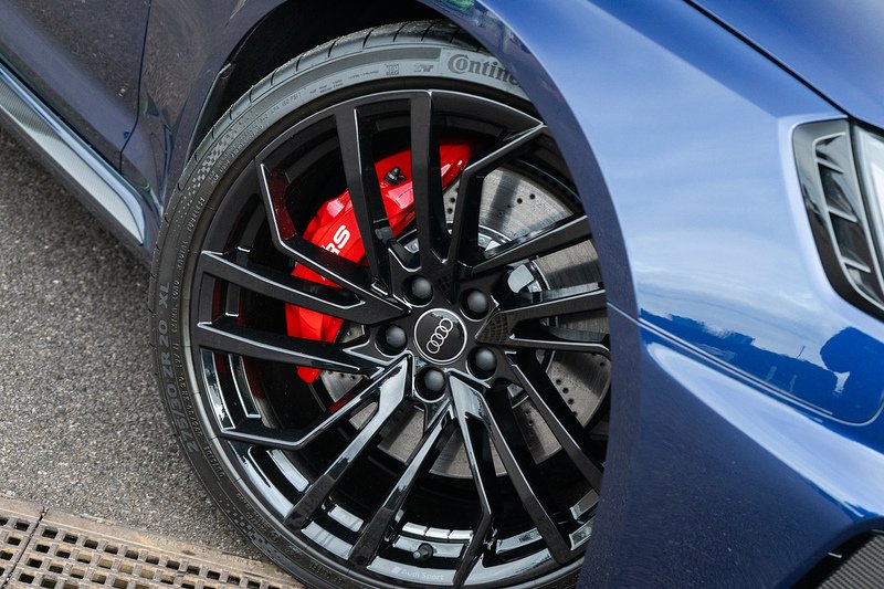 Audi RS4 Avant TFSI V6 Carbon Black - U5239