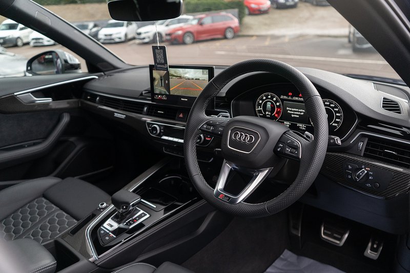 Audi RS4 Avant TFSI V6 Carbon Black - U5239