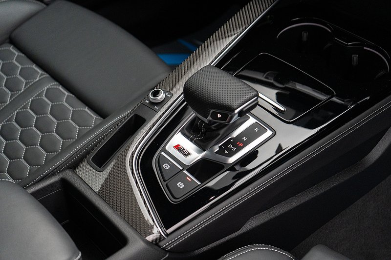 Audi RS4 Avant TFSI V6 Carbon Black - U5239