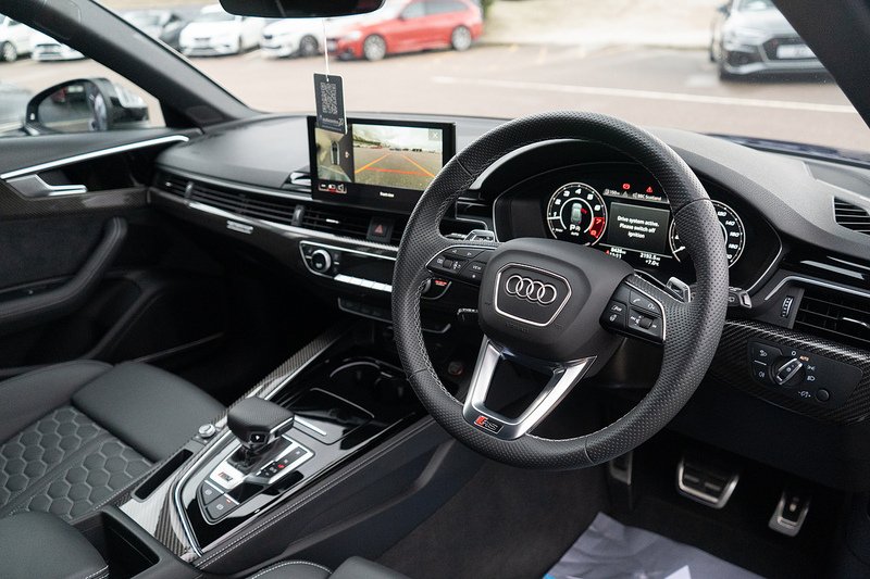 Audi RS4 Avant TFSI V6 Carbon Black - U5239