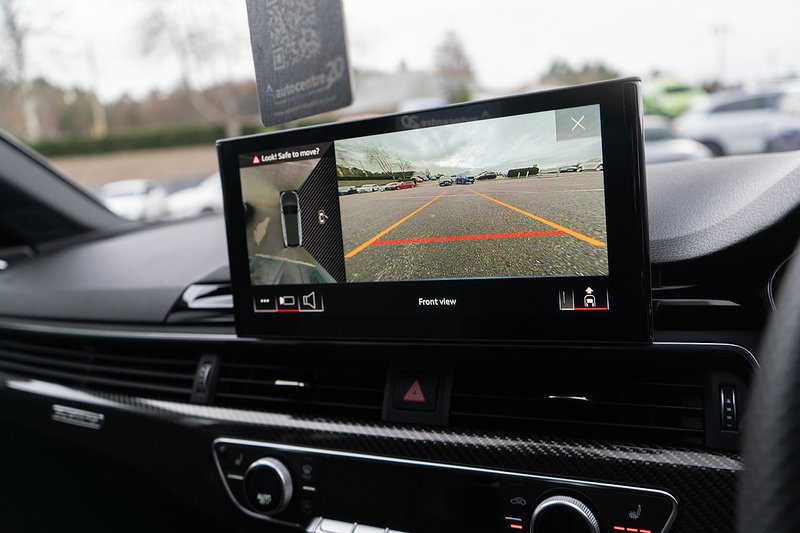 Audi RS4 Avant TFSI V6 Carbon Black - U5239