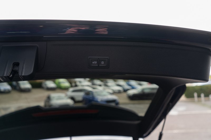 Audi RS4 Avant TFSI V6 Carbon Black - U5239