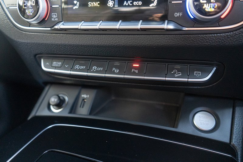 Audi Q5 TDI Black Edition - U5245