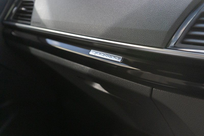 Audi Q5 TDI Black Edition - U5245