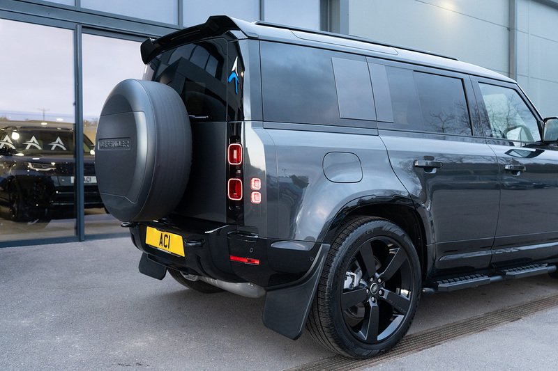 Land Rover Defender 110 D350 MHEV X-Dynamic HSE - U5248