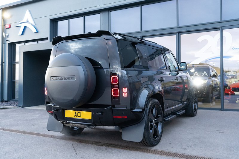 Land Rover Defender 110 D350 MHEV X-Dynamic HSE - U5248