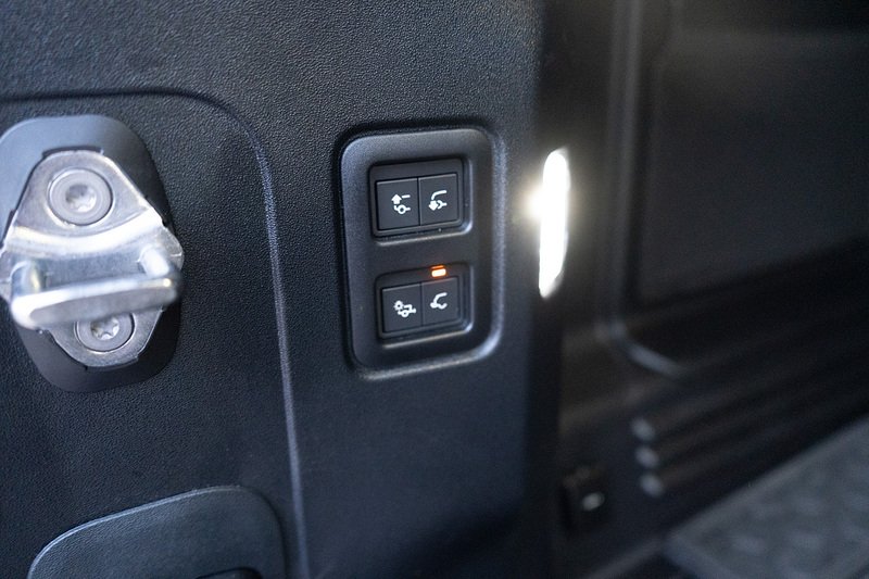 Land Rover Defender 110 D350 MHEV X-Dynamic HSE - U5248