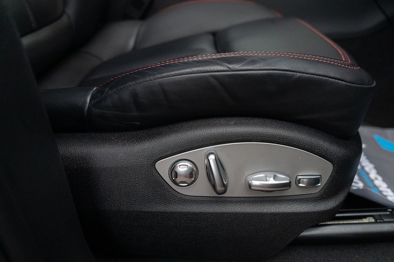 Porsche Macan T V6 GTS - U5259