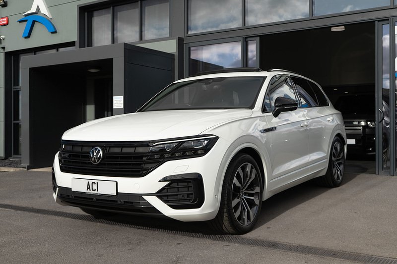 Volkswagen Touareg TDI V6 Black Edition - U5260