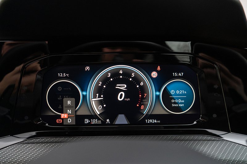 Volkswagen Golf TSI R - U5262