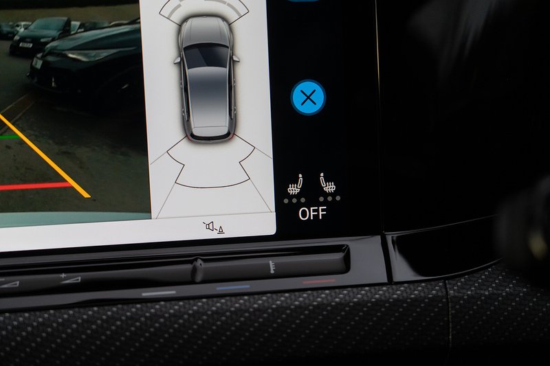 Volkswagen Golf TSI R - U5262