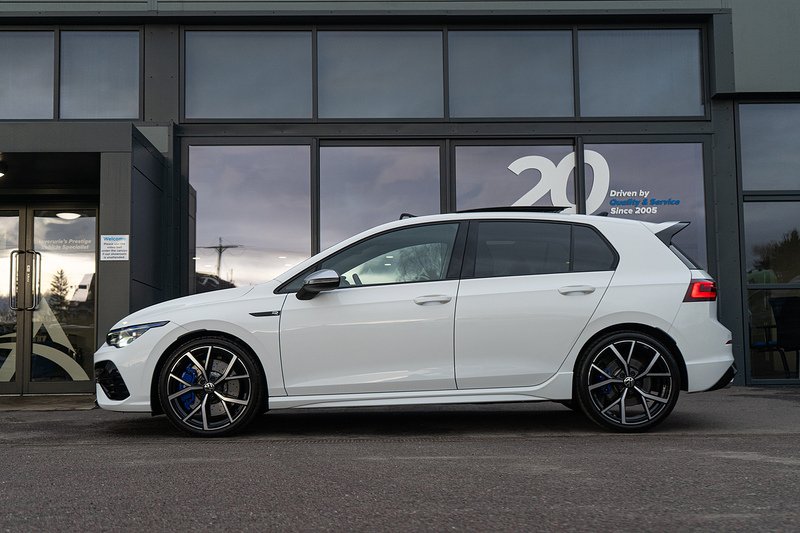 Volkswagen Golf TSI R - U5262