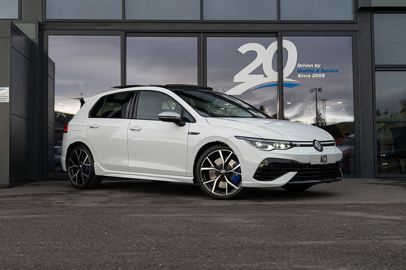 Volkswagen Golf TSI R - U5262
