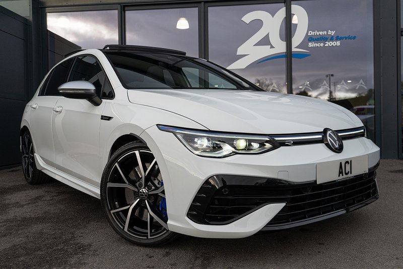 Volkswagen Golf TSI R - U5262