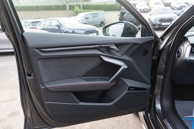 Audi RS3 TFSI Carbon Vorsprung - U5269