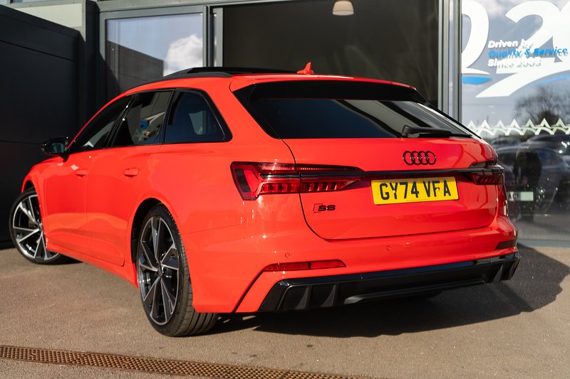 Audi S6 Avant TDI V6 Black Edition - U5271