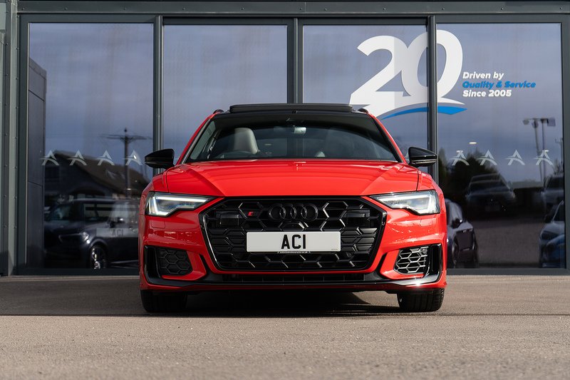 Audi S6 Avant TDI V6 Black Edition - U5271