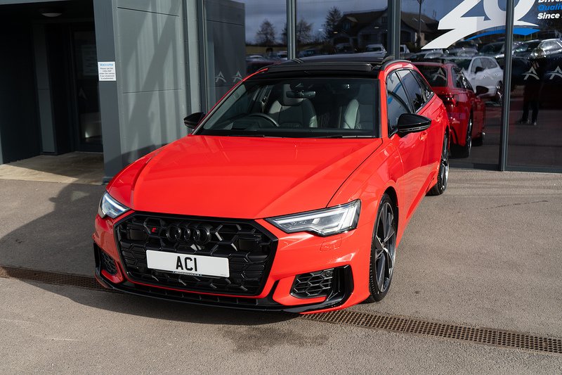 Audi S6 Avant TDI V6 Black Edition - U5271