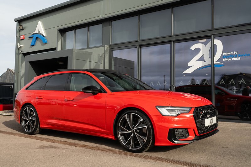 Audi S6 Avant TDI V6 Black Edition - U5271