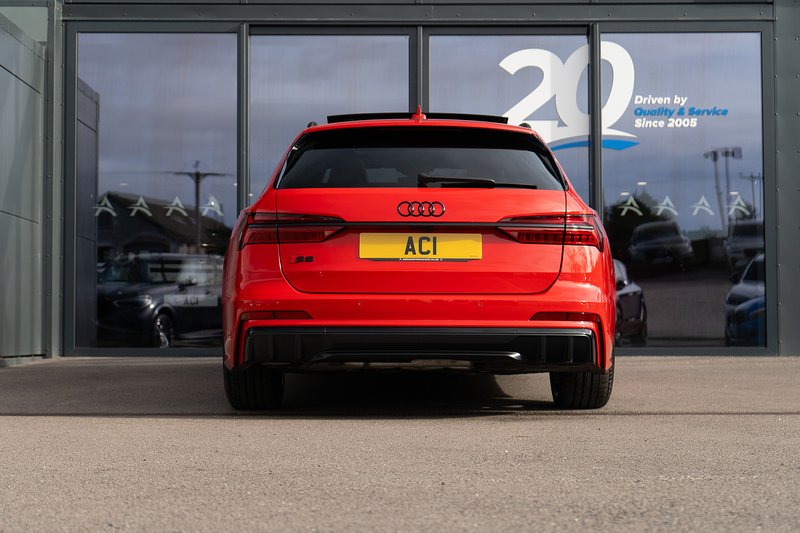 Audi S6 Avant TDI V6 Black Edition - U5271