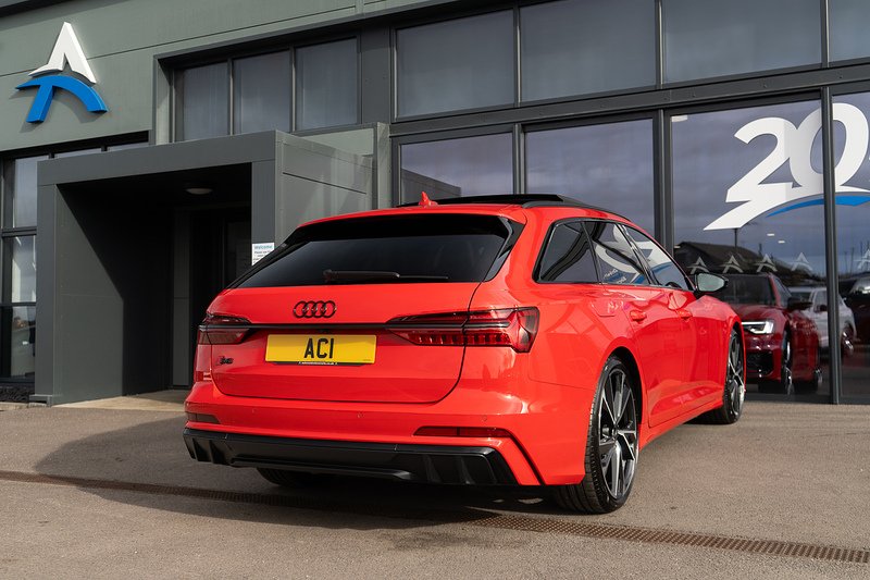 Audi S6 Avant TDI V6 Black Edition - U5271