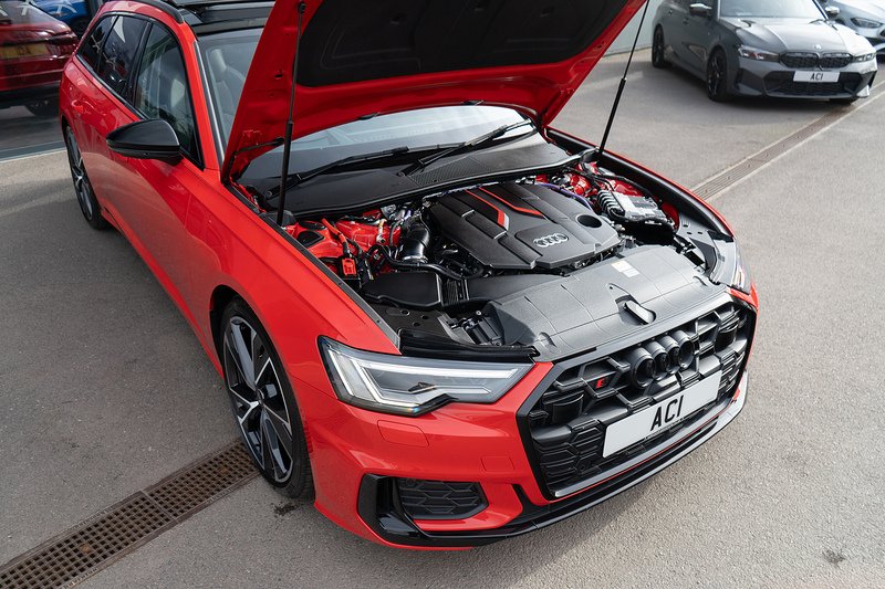 Audi S6 Avant TDI V6 Black Edition - U5271