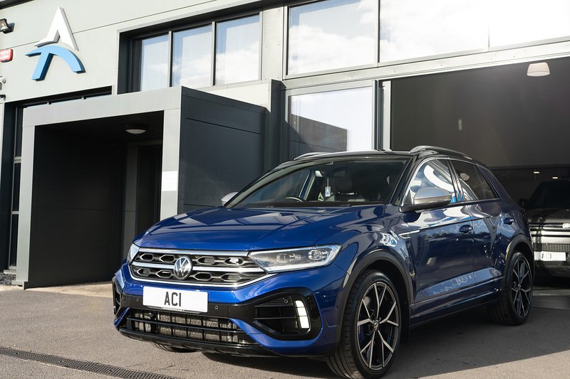 Volkswagen T-Roc TSI R - U5275