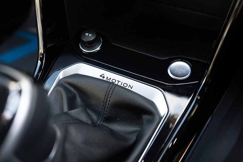 Volkswagen T-Roc TSI R - U5275