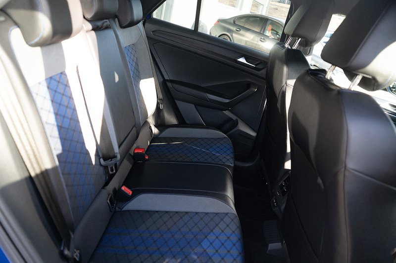 Volkswagen T-Roc TSI R - U5275