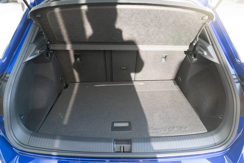 Volkswagen T-Roc TSI R - U5275