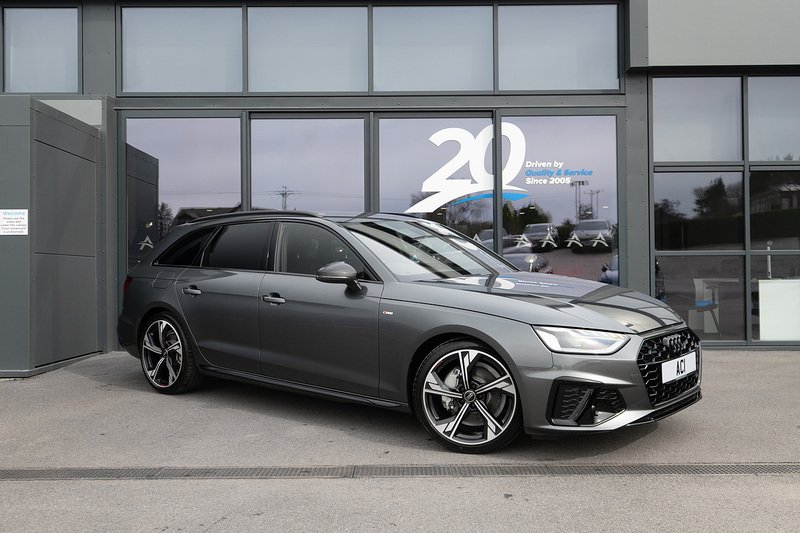 Audi A4 Avant TDI Black Edition - U5276