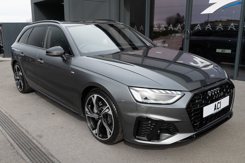 Audi A4 Avant TDI Black Edition - U5276