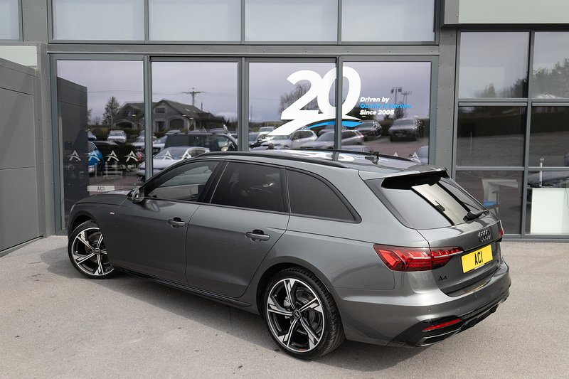 Audi A4 Avant TDI Black Edition - U5276