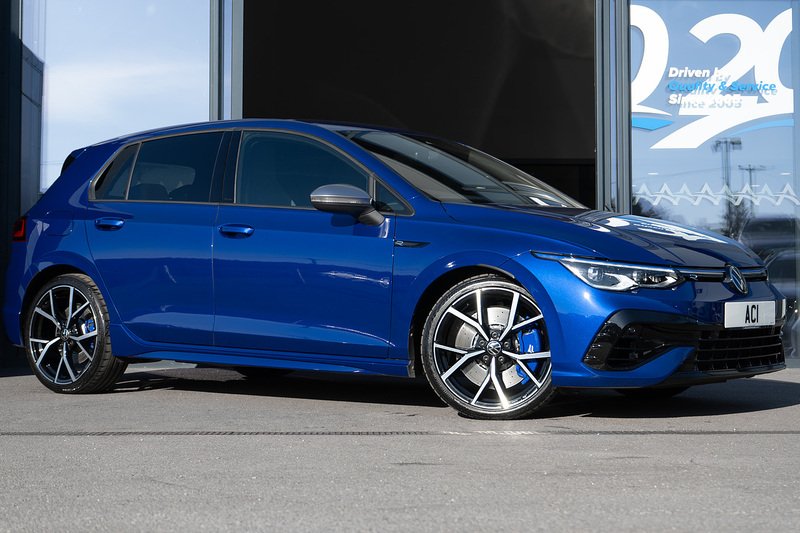 Volkswagen Golf TSI R - U5278